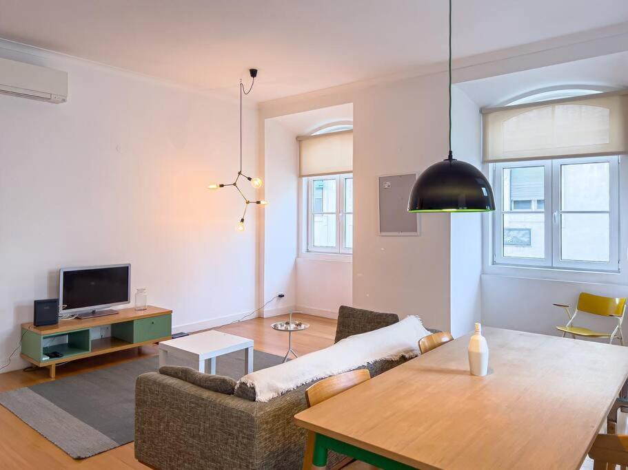 4 Rooms Home In Baixa Lizbona Zewnętrze zdjęcie
